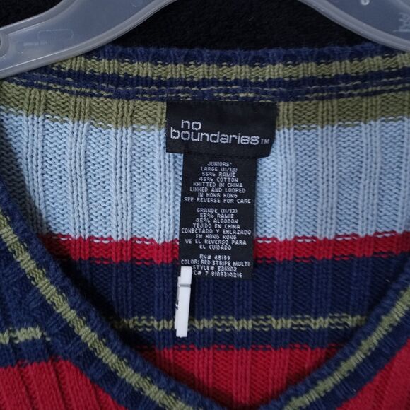No Boundaries V-Neck Sweater Size Junior (11-15) Multicolored  #050 - Picture 2 of 6